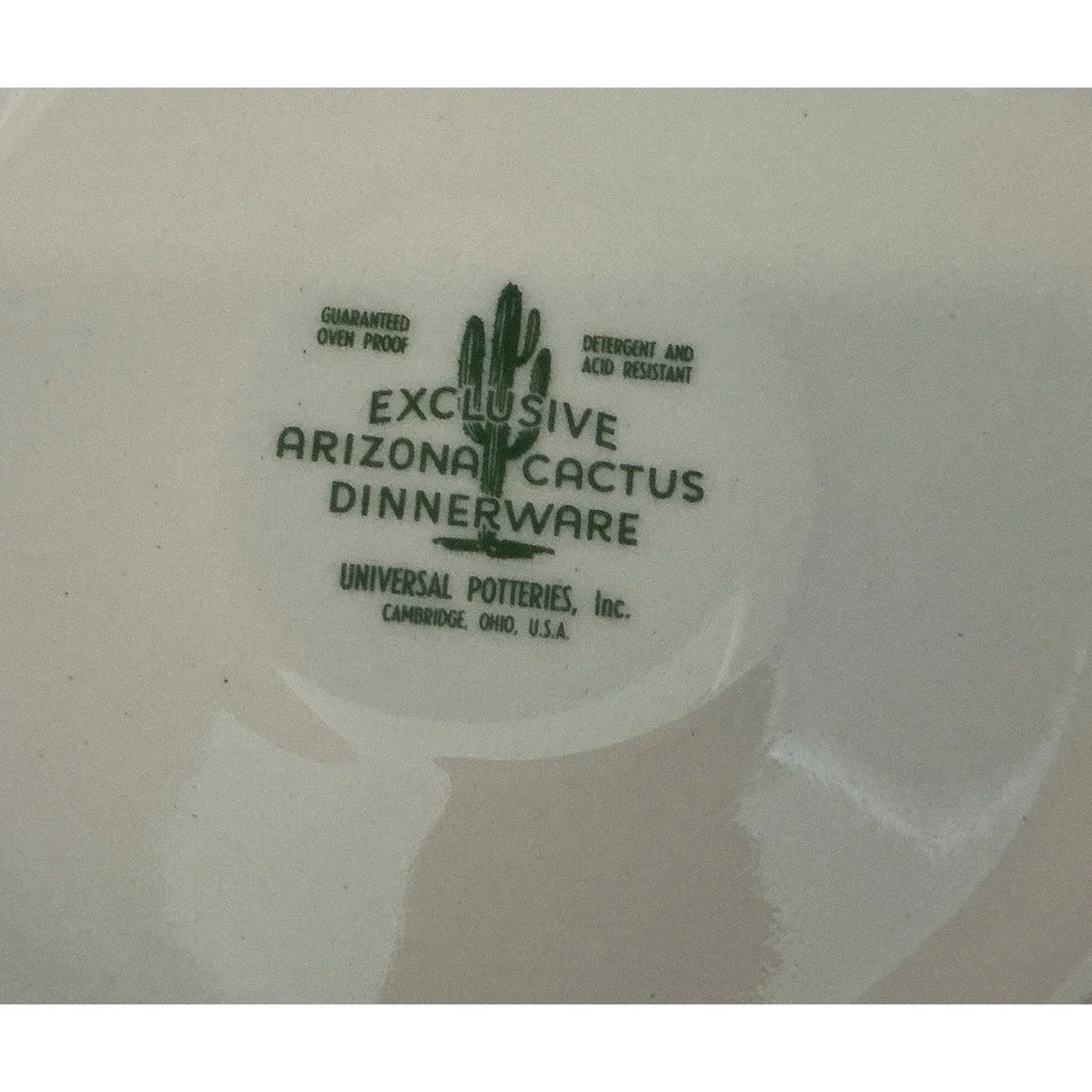 Universal Potteries preowned these